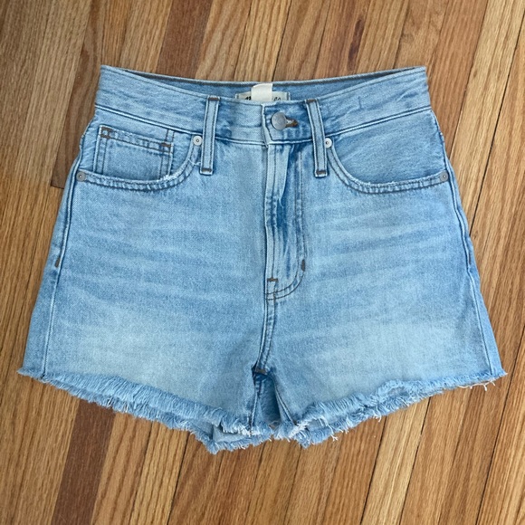 Madewell Pants - Madewell perfect vintage shorts